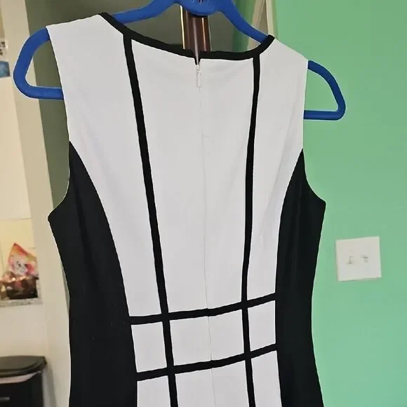 Calvin Klein Elegant Black and White Striped Dress Size 4‎ - Picture 7 of 10